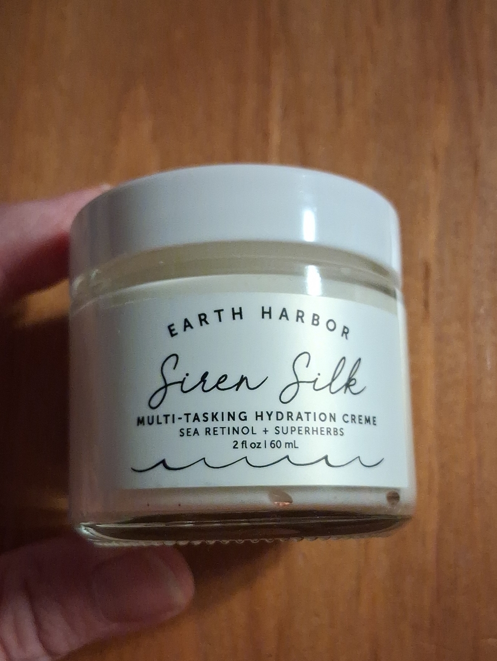 Earth Harbor Siren Silk Hydration Crème - White